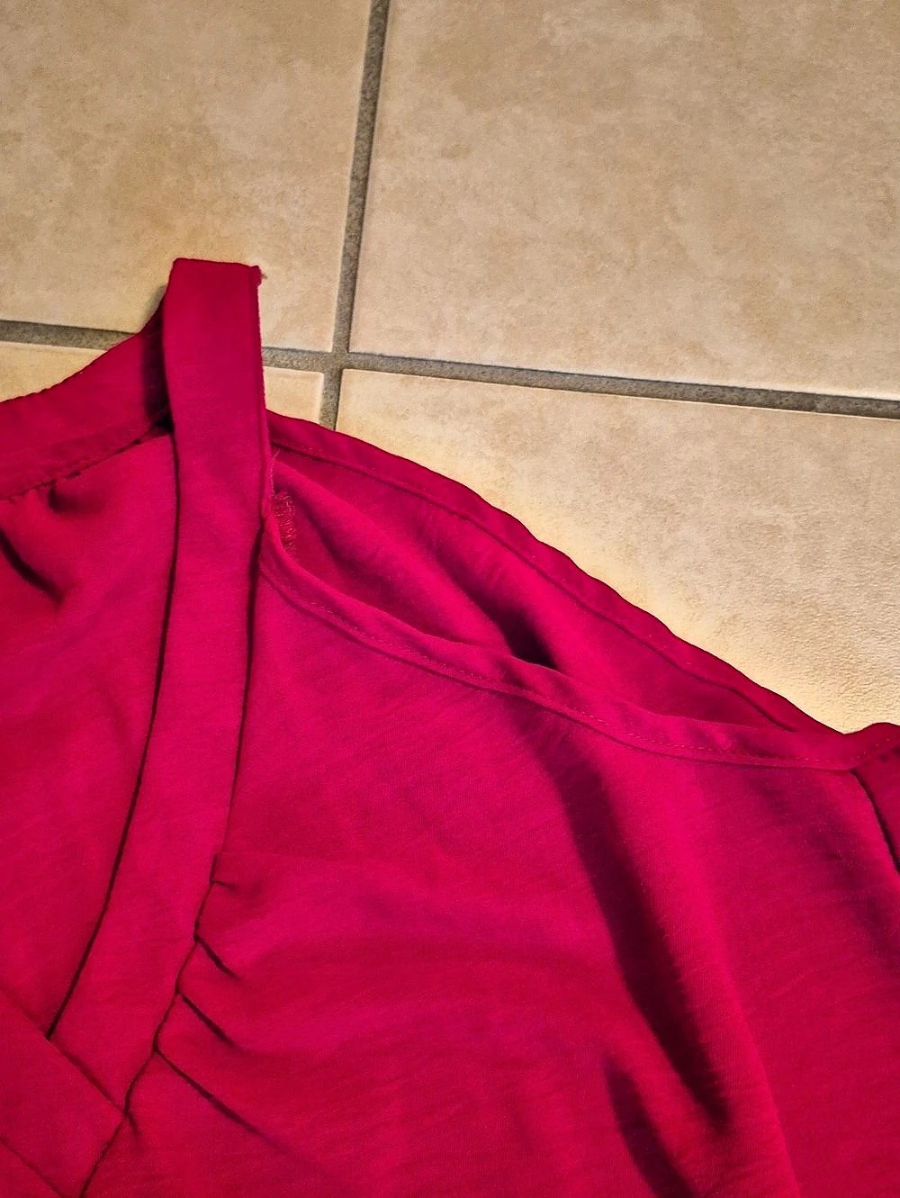 Red Two-Piece Set Size Medium Like New - Picture 3 of 6
